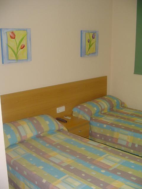 Hostal Vimar La Llosa エクステリア 写真
